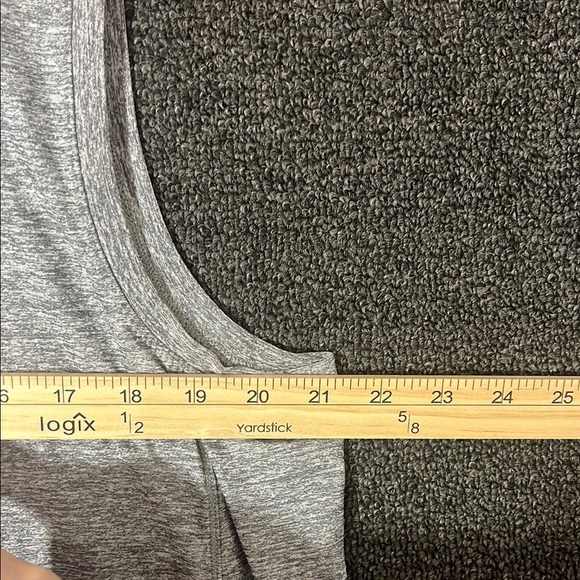 Athleta Gray Relaxed Boxy Fit Tank, Womens 1X - Picture 2 of 6